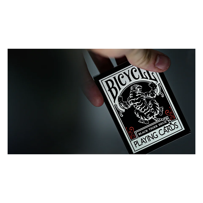 Bicycle Black Tiger Red Playing Cards wwww.jeux2cartes.fr