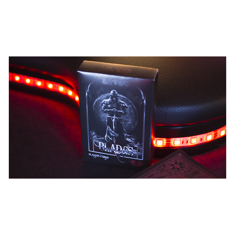 The Master Series - Blades Blood Moon by De'vo (Standard Edition) Playing Cards wwww.jeux2cartes.fr